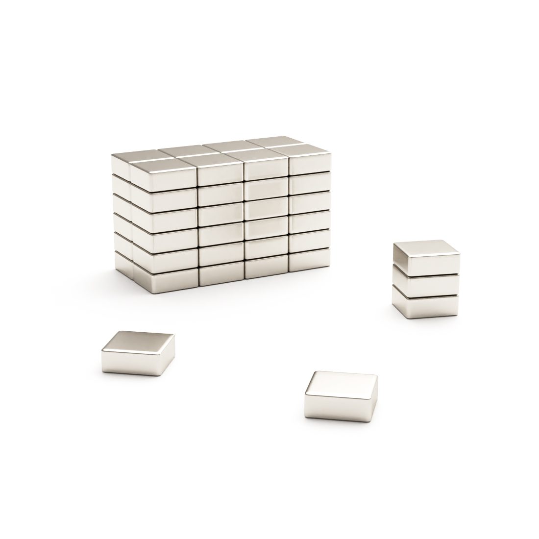 Square block Neodymium magnet with dimensions 5mm x 5mm x 2mm, grade N42, featuring a nickel-copper-nickel coating and an 0.55KG pull force, commonly used in DIY, crafts, furniture design, fixings, kitchen design, sale display units, scale models, lock mechanisms, science experiments, education, computing and many more.