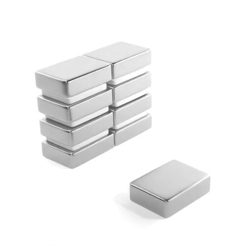 Square block Neodymium magnet with dimensions 20mm x 15mm x 6mm, grade N35, featuring a nickel-copper-nickel coating and an 7.07KG pull force, commonly used in DIY, crafts, furniture design, fixings, kitchen design, sale display units, scale models, lock mechanisms, science experiments, education, computing and many more.